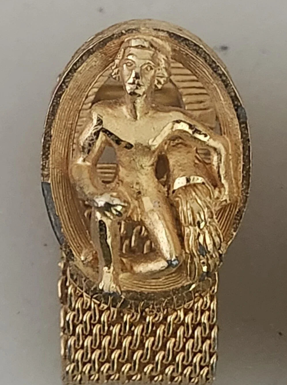 Vtg SWANK Gold Tone Zodiac Motif Cufflinks